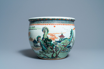 A Chinese famille verte fishbowl, 19th C.