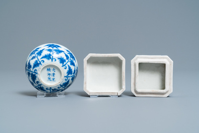 A Chinese blue and white plate, a bowl and a box and cover, Qianlong and Guangxu mark, 19/20th C.
