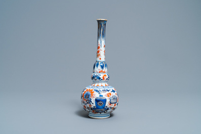 A Chinese Imari-style bottle vase, Kangxi
