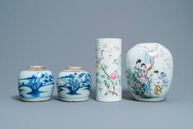 A pair of Chinese blue and white jars, a famille rose hat stand and a ginger jar, 18/19th C.