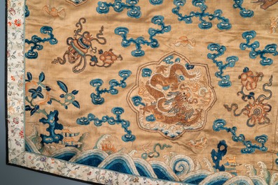 A Chinese embroidered silk fragment of a 'Jiangyi' Taoist priest robe, 18/19th C.