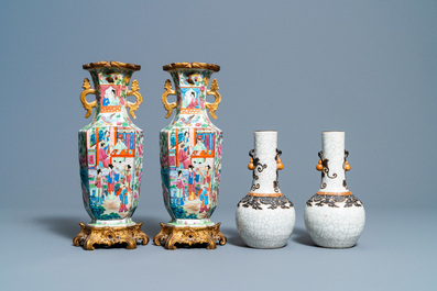 Trois paires de vases en porcelaine de Chine famille rose, verte et &agrave; fond craquel&eacute;, Chine, 19&egrave;me