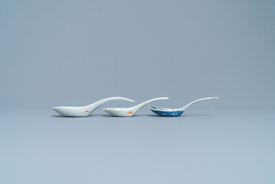 Fourteen Chinese 'dragon' spoons, 19/20th C.