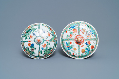 Two Chinese famille verte porringer bowls and covers, Kangxi
