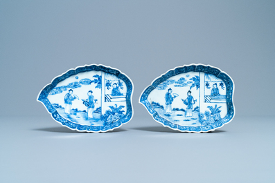 A pair of Chinese blue and white 'Xi Xiang Ji' sauceboats on stand, Qianlong