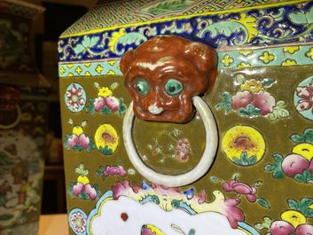 A pair of square Chinese famille rose brown-ground vases, 19th C.