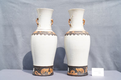 A pair of Chinese Nanking crackle-glazed vases with Li Tieguai, 19th C.