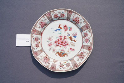 Deux plats en porcelaine de Chine famille rose, Yongzheng/Qianlong