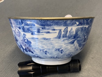 A Chinese blue and white Vietnamese market 'Bleu de Hue' bowl, Kangxi mark, 19th C.