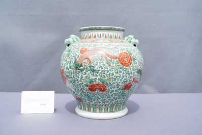 A Chinese 'wucai' phoenix vase, Chenghua mark, 19th C.