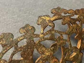 Une figure de Bouddha debout en bronze dor&eacute;, probablement dynastie Wei du Nord