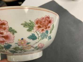Un bol en porcelaine de Chine famille rose, Yongzheng