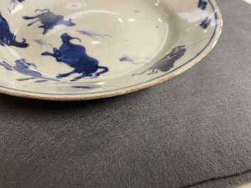 Une coupe en porcelaine de Chine en bleu et blanc de type ko-sometsuke pour le march&eacute; japonais, &eacute;poque Transition