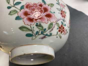 Un bol en porcelaine de Chine famille rose, Yongzheng