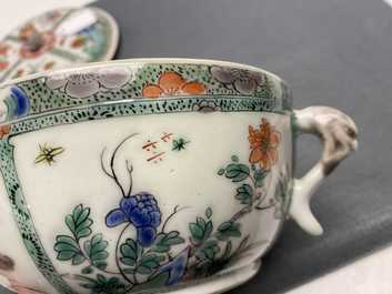 A Chinese famille verte porringer bowl and cover, Kangxi