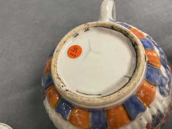 Een Chinese famille verte theepot, een Imari-stijl theepot en een Amsterdams bont theepot, Kangxi en 19e eeuw