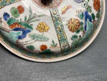 A Chinese famille verte porringer bowl and cover, Kangxi