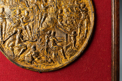 Een vergulde bronzen plaquette met Apollo op de berg Parnassus en een bronzen vijzel, Vlaanderen, 16e eeuw