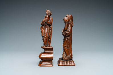 Two wooden figures of a Madonna with child, 17/18th C.