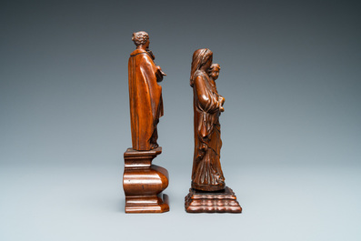 Twee houten figuren van Madonna met kind, 17/18e eeuw