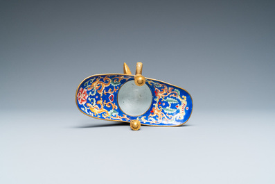 A Chinese Canton enamel and gilt bronze ritual wine vessel, 'jue', 18/19th C.
