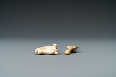 Twee burijnen of graveerpennen in been en ivoor, 16e en 19e eeuw