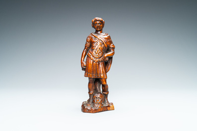 Une statue de David avec la t&ecirc;te de Goliath en buis sculpt&eacute;, Flandres, 17&egrave;me