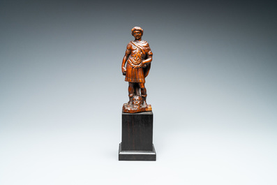 Une statue de David avec la t&ecirc;te de Goliath en buis sculpt&eacute;, Flandres, 17&egrave;me