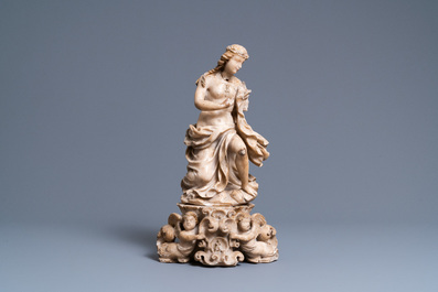 Une statue d'une sainte en alb&acirc;tre sculpt&eacute;, Trapani, Sicile, Italie, 17&egrave;me