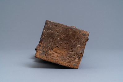 Une statue d'une sainte &eacute;crasant un griffon en ch&ecirc;ne sculpt&eacute;, 2&egrave;me moiti&eacute; du 16&egrave;me