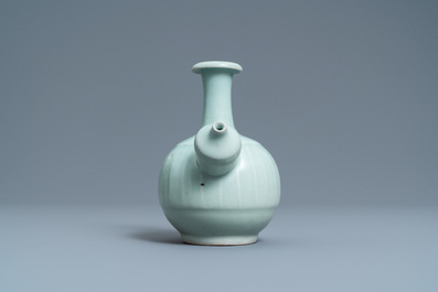 A Chinese monochrome celadon-glazed kendi, 19th C.