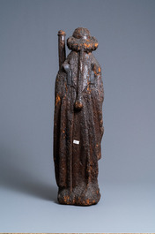 Une statue d'un ange aux Instruments de la Passion en ch&ecirc;ne sculpt&eacute;, Brabant, Pays-Bas du Sud, d&eacute;but du 15&egrave;me