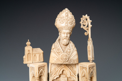 An ivory triptych figure depicting a bishop, Dieppe, France, 19th C.