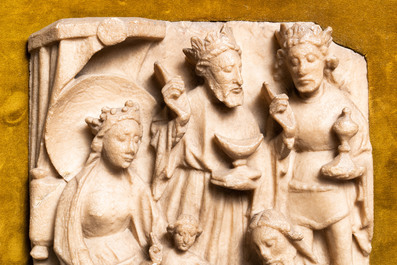 Un relief en alb&acirc;tre sculpt&eacute; repr&eacute;sentant 'L'adoration des mages', Nottingham, Angleterre, 15&egrave;me