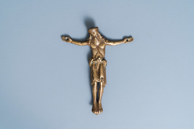 Une statue de Christ en bronze dor&eacute;, Souabe, Allemagne, 12&egrave;me