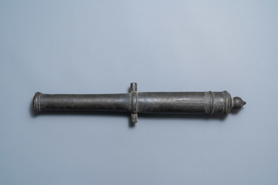 A Chinese inscribed bronze cannon, 19th C.