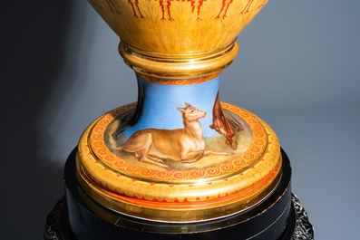 Un important vase en porcelaine de Meissen &agrave; sujet mythologique de 'Diane et Act&eacute;on', 2&egrave;me moiti&eacute; du 19&egrave;me