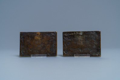 Een paar rechthoekige bronzen plaquettes, 17e eeuw