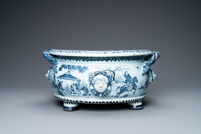 An oval Dutch Delft blue and white chinoiserie jardini&egrave;re, late 17th C.