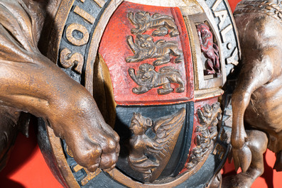 A large polychromed wooden Royal coat of arms of the United Kingdom, 19th C.