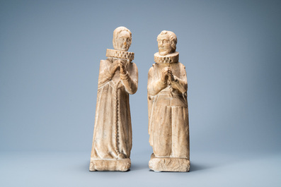 A pair of marble figures of the praying Albert VII, Archduke of Austria and his wife Isabella, probably Flanders, 17th C.