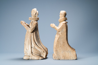 A pair of marble figures of the praying Albert VII, Archduke of Austria and his wife Isabella, probably Flanders, 17th C.