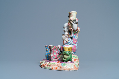 A chinoiserie group, Bayeux porcelain, France, 19th C.