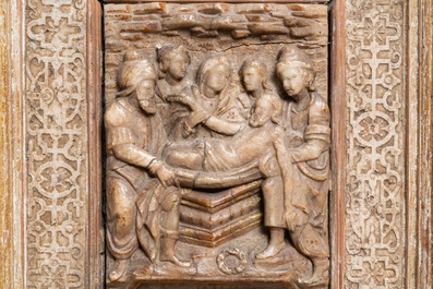 An alabaster carving depicting 'The entombment', Malines, monogram ND for Nicolaas Daems, 1st half 17th C.