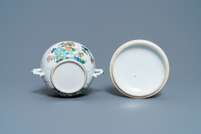 A Chinese famille verte porringer bowl and cover, Kangxi