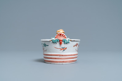 A Dutch Delft polychrome petit feu Kakiemon-style butter tub with a snail finial, 18th C.