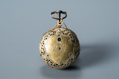 A gilded silver 'repeater' pocket watch, Robert &amp; Peter Higgs, no. 1466, London, 17/18th C.