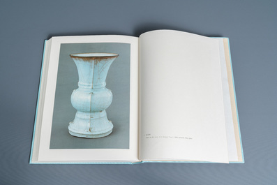 Illustrated catalogue of Sung Dynasty Porcelain in the National Palace Museum, four volumes, Taipei, 1973