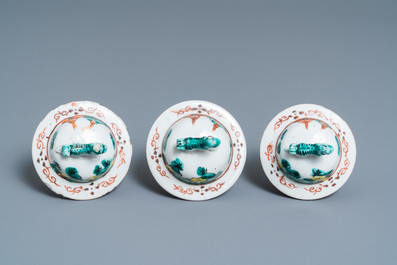 A Chinese famille verte five-piece garniture, Kangxi mark, 19th C.