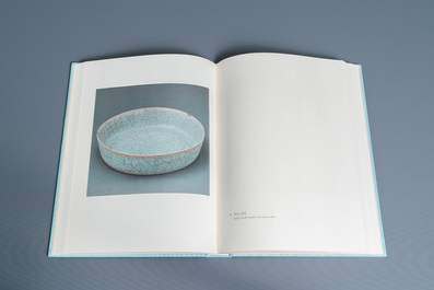Illustrated catalogue of Sung Dynasty Porcelain in the National Palace Museum, four volumes, Taipei, 1973